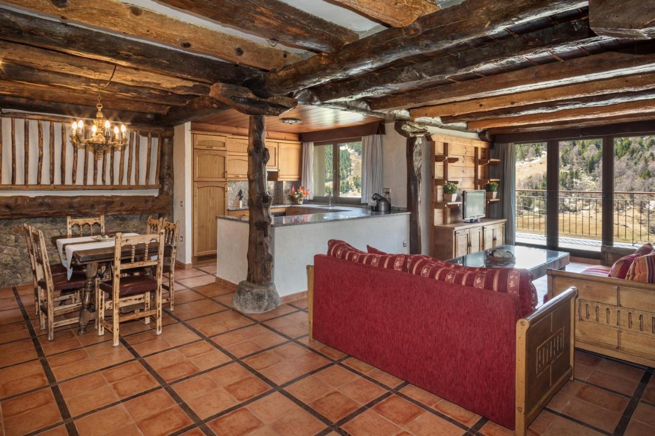 Apartaments Els Llacs Bordes d'Envalira エクステリア 写真
