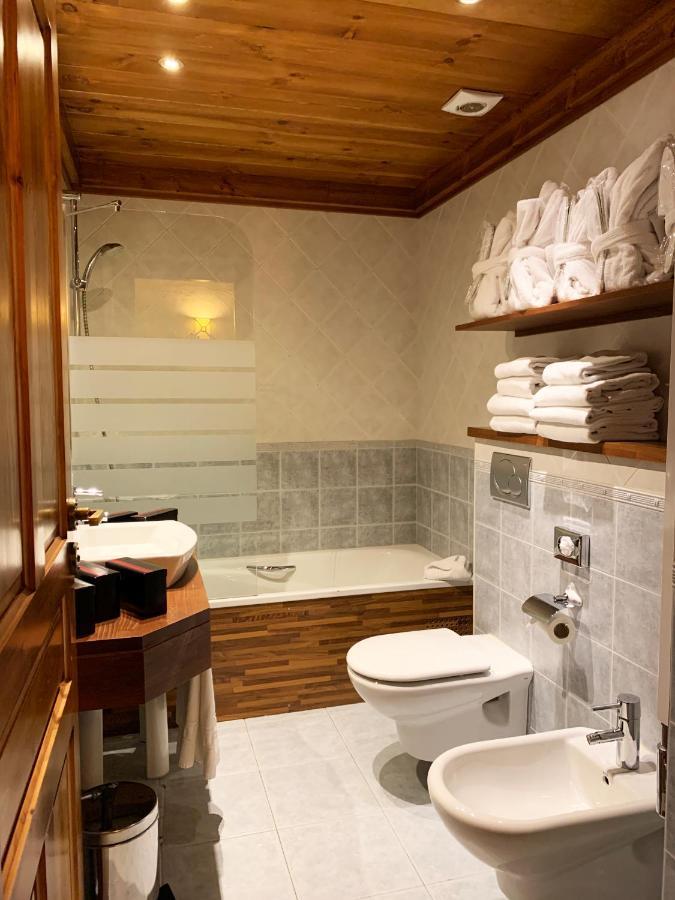 Apartaments Els Llacs Bordes d'Envalira エクステリア 写真